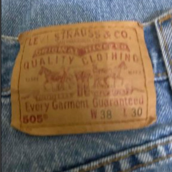 505 Levis 38x30 Relaxed Fit - Picture 2 of 4